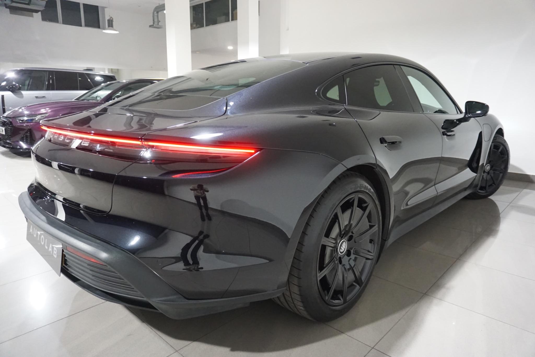 Porsche Taycan Performance Plus 93.4kWh 4S Auto 4WD 4dr (11kW Charger)